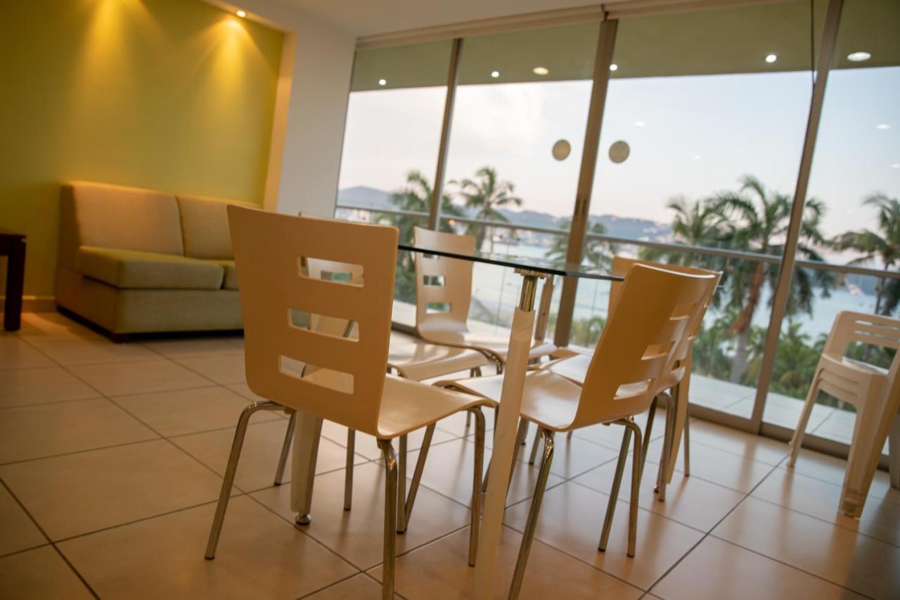 Ramada By Wyndham Acapulco Hotel & Suites Exterior foto